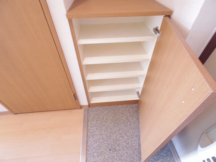 物件内観写真16　(靴箱)