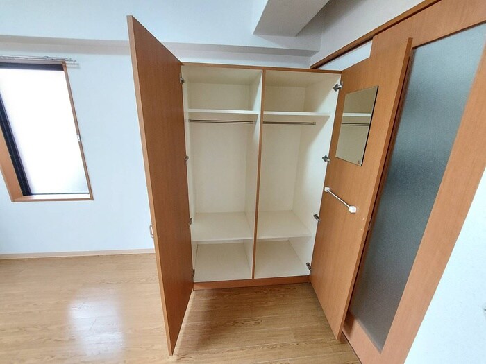 物件内観写真16　(収納)