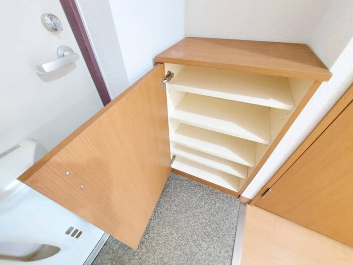 物件内観写真18　(靴箱)