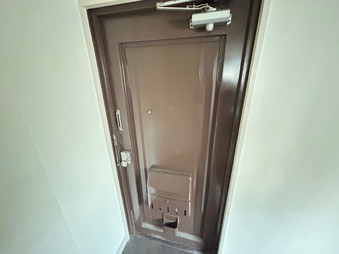 物件内観写真22　(玄関)