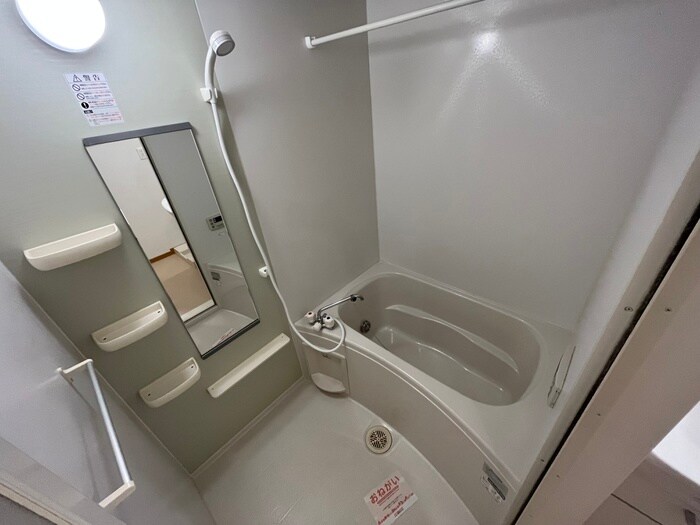 物件内観写真8　(バス／シャワールーム等)