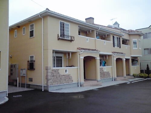 物件外観写真2　(駐車場)