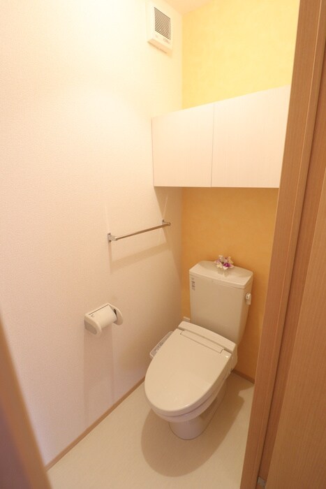 物件内観写真14　(トイレ)