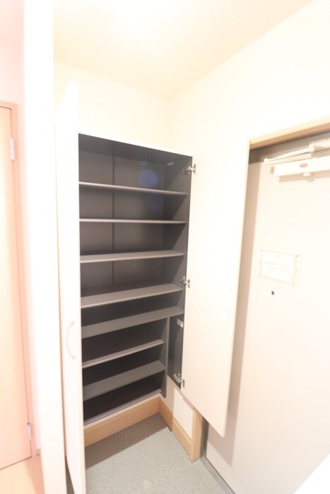 物件内観写真17　(靴箱)