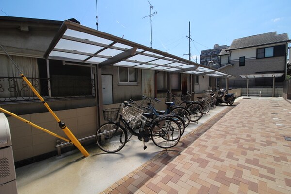 駐輪場