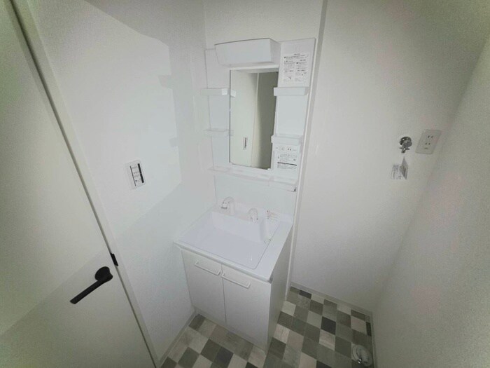 物件内観写真4　(洗面)