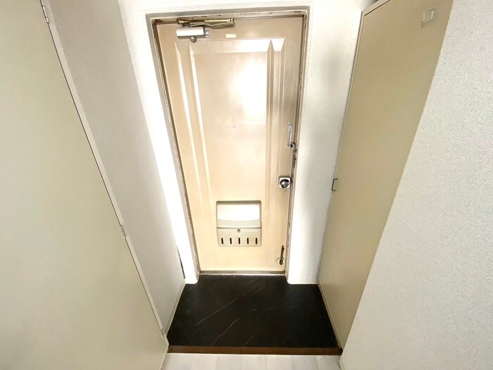 物件内観写真19　(玄関)