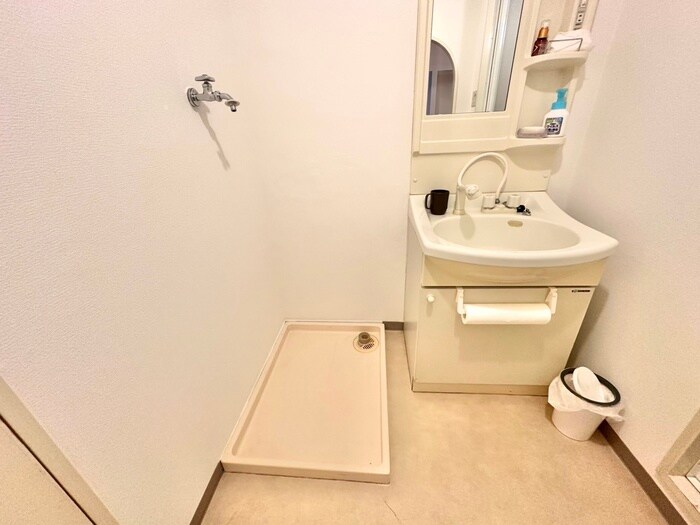 物件内観写真12　(洗濯機置場)