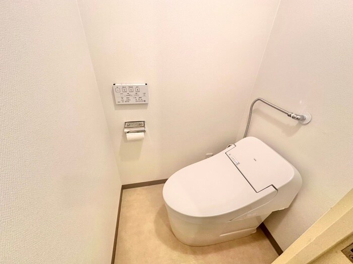 物件内観写真13　(トイレ)