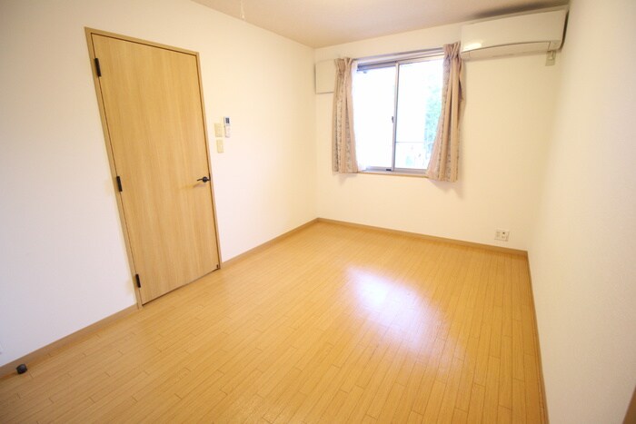 物件内観写真6　(居室)