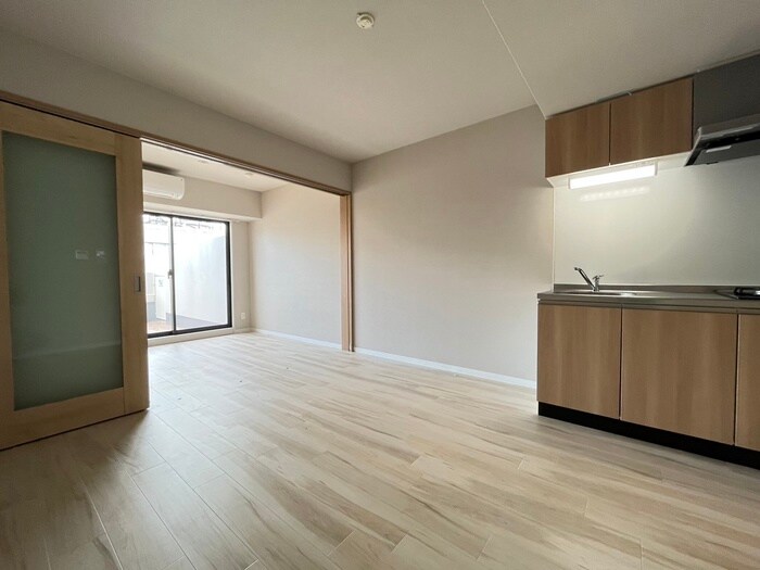 物件内観写真8　(居室)