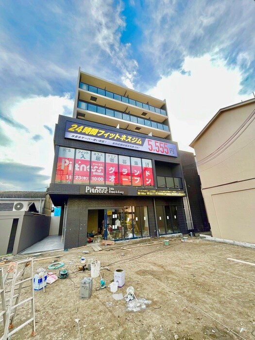 物件外観写真6　(外観写真)