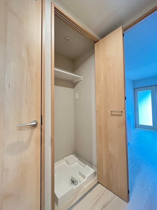 物件内観写真16　(洗濯機置場)