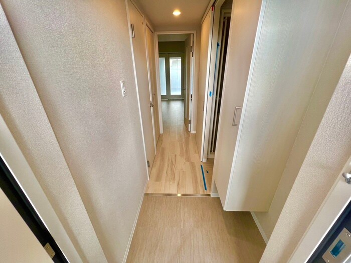 物件内観写真17　(玄関)