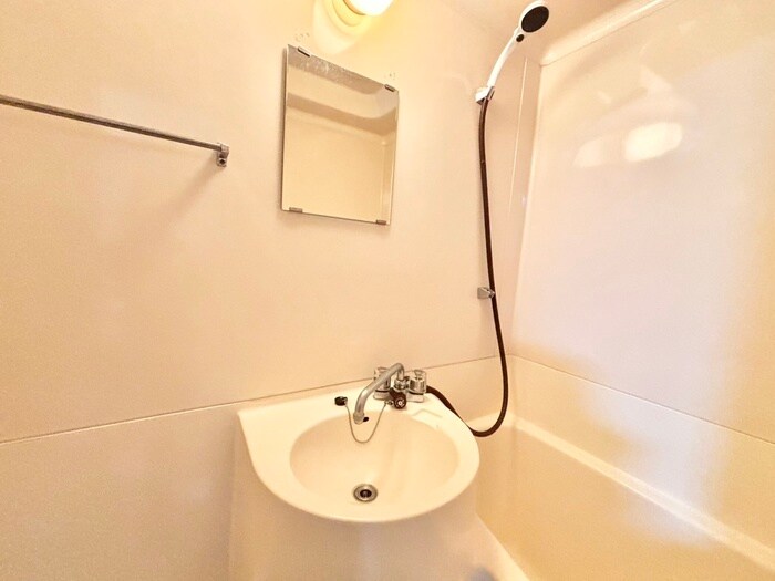 物件内観写真9　(洗面)