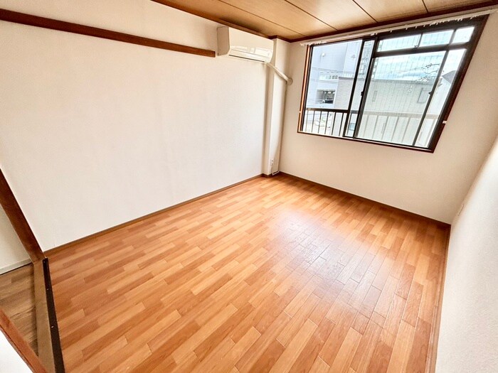 物件内観写真11　(居室)