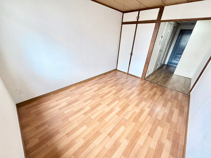 物件内観写真13　(居室)