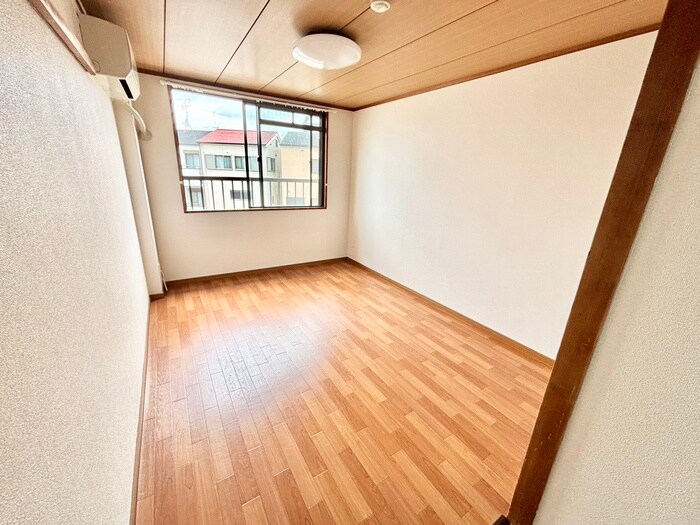 物件内観写真14　(居室)