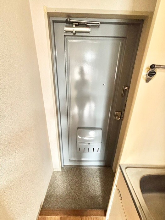 物件内観写真19　(玄関)