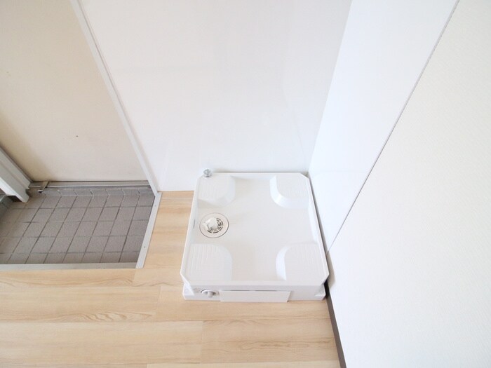 物件内観写真17　(洗濯機置場)