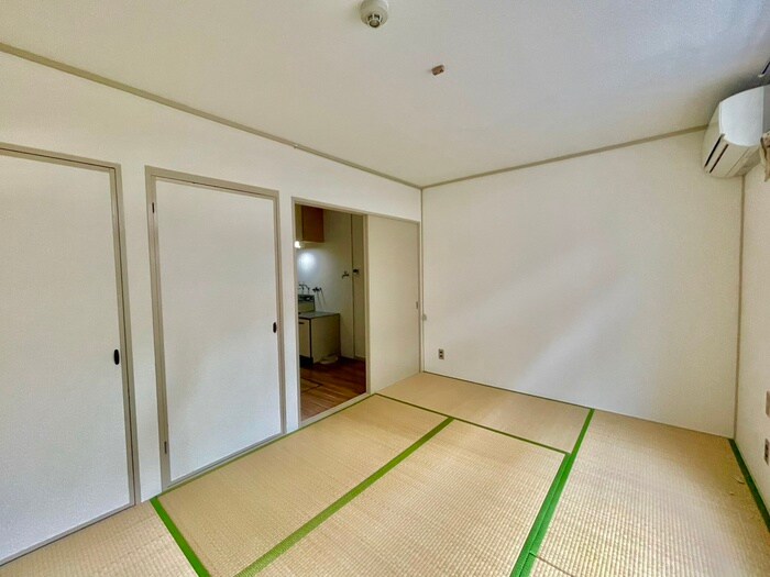 物件内観写真9　(居室)