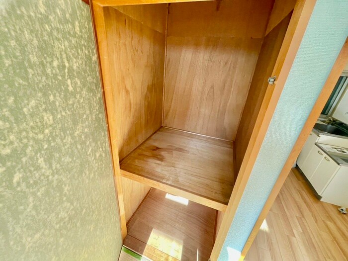 物件内観写真15　(収納)