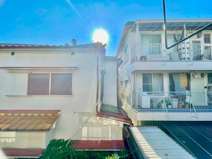 物件内観写真18　(室内からの展望)