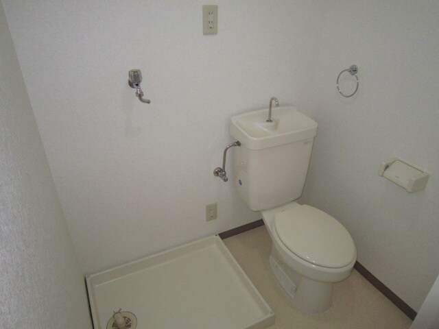 物件内観写真8　(トイレ)
