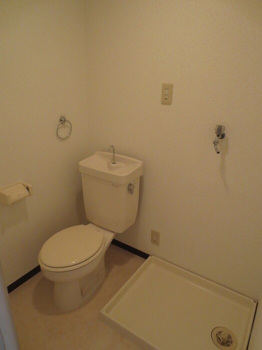 物件内観写真8　(トイレ)