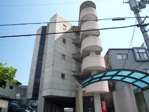 ウエストヒルズ外観写真