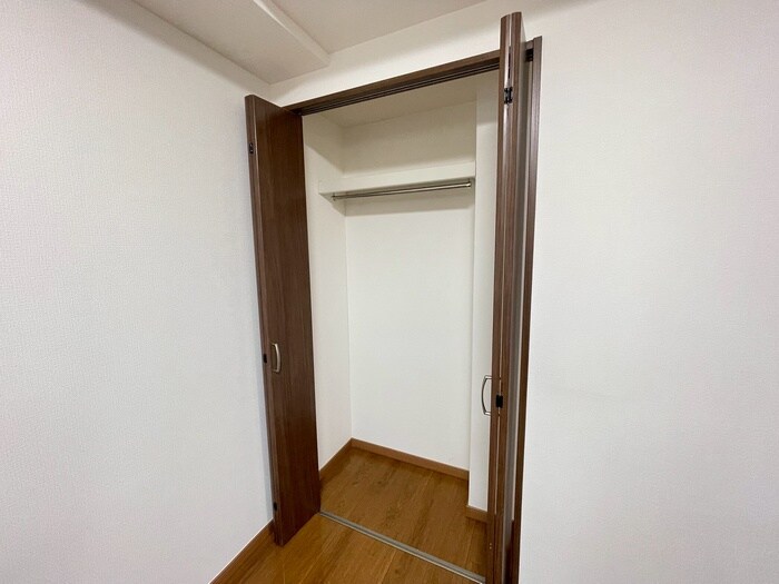 物件内観写真18　(収納)