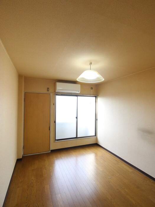 物件内観写真19　(居室)