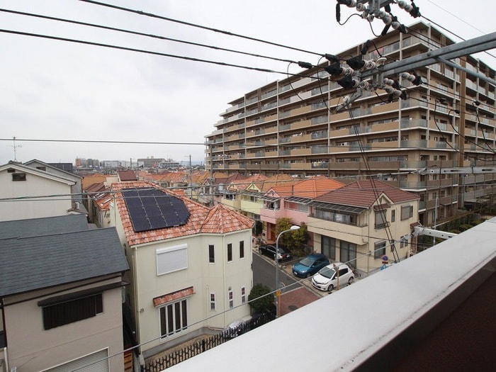 物件内観写真18　(室内からの展望)