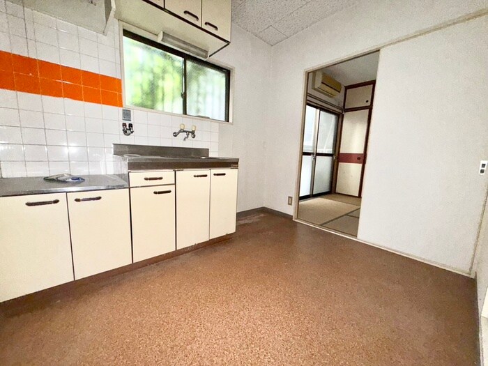 物件内観写真11　(居室)