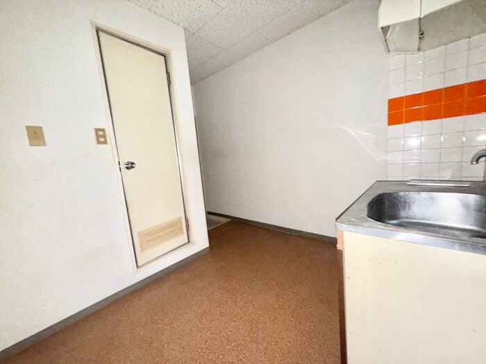 物件内観写真14　(居室)