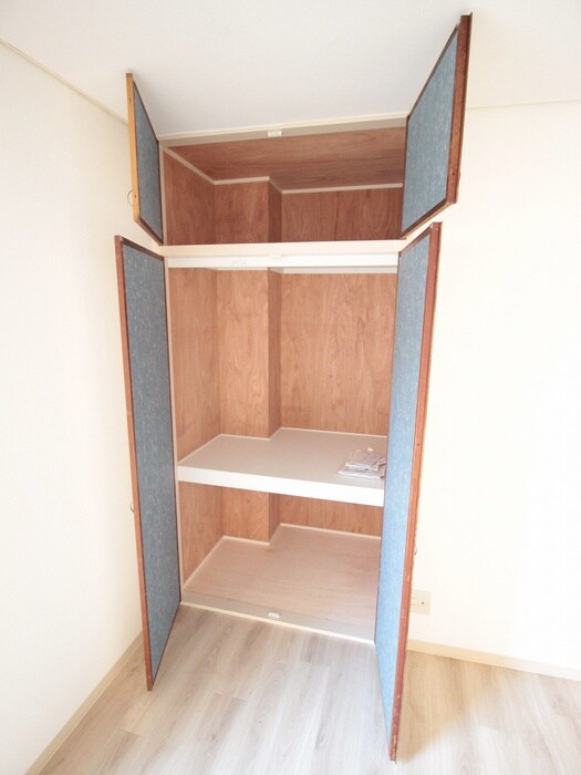 物件内観写真15　(収納)