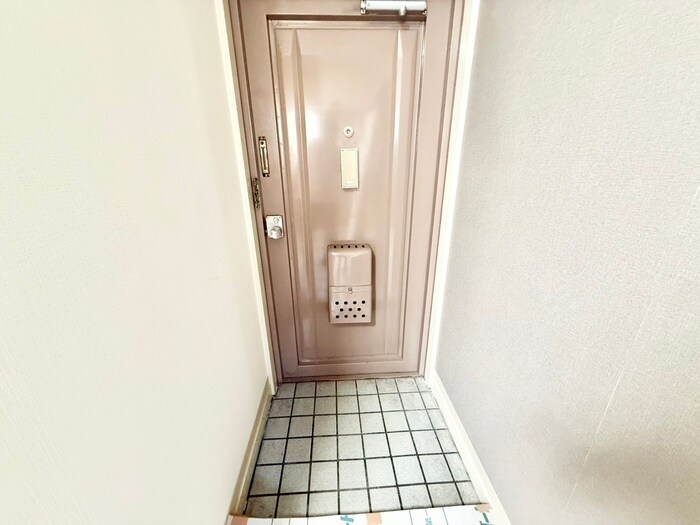 物件内観写真19　(玄関)