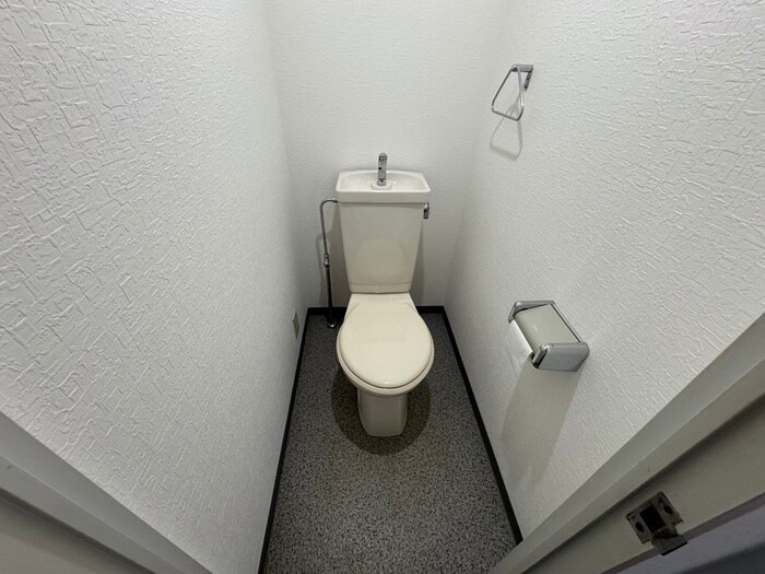 物件内観写真14　(トイレ)