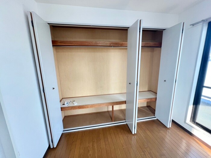 物件内観写真16　(収納)