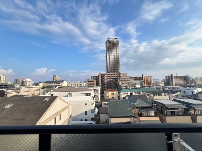 物件内観写真22　(室内からの展望)