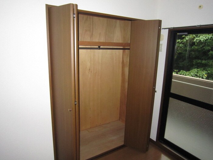 物件内観写真18　(収納)