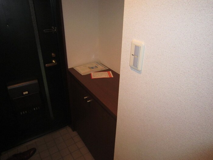 物件内観写真20　(玄関)