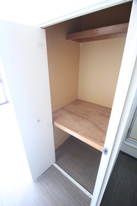 物件内観写真15　(収納)