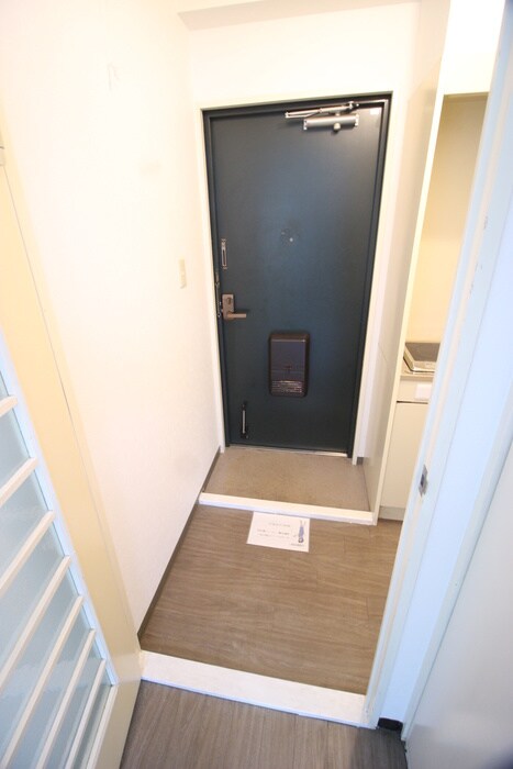 物件内観写真17　(玄関)
