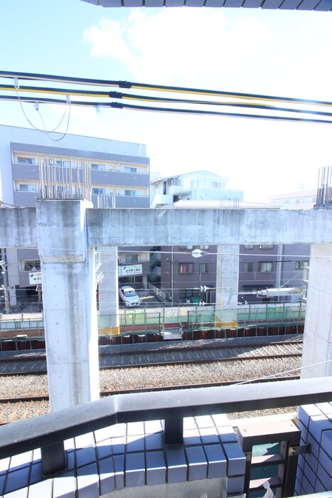 物件内観写真18　(室内からの展望)