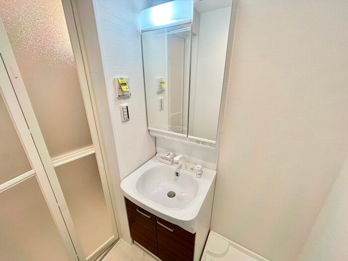 物件内観写真12　(洗面)