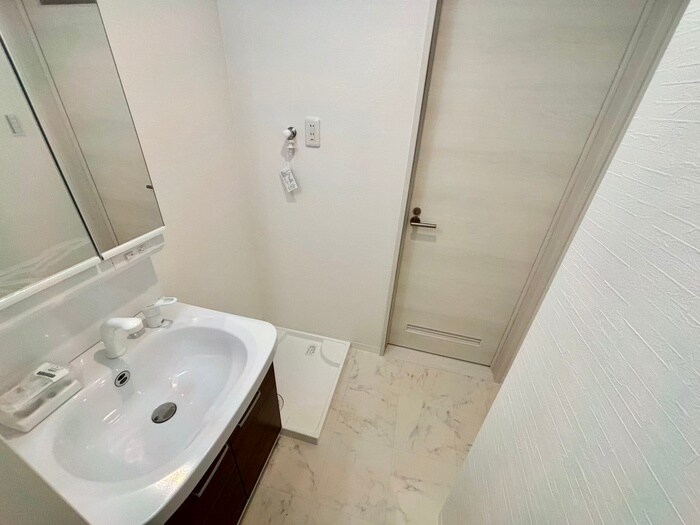 物件内観写真13　(洗濯機置場)