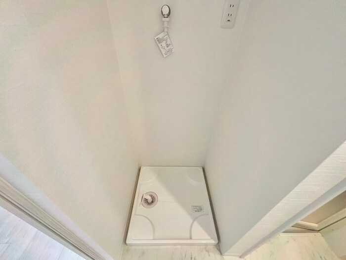 物件内観写真15　(洗濯機置場)