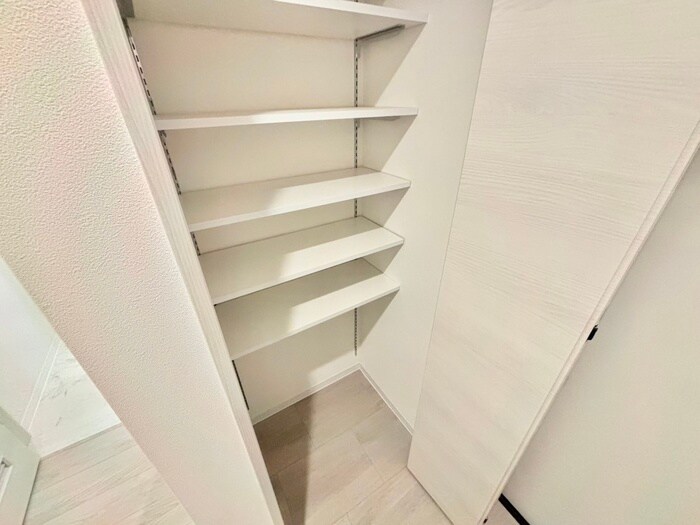 物件内観写真19　(靴箱)