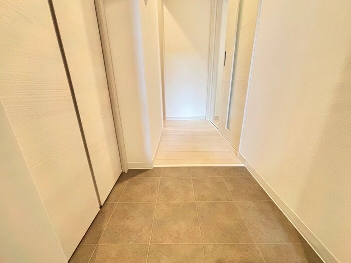 物件内観写真20　(玄関)